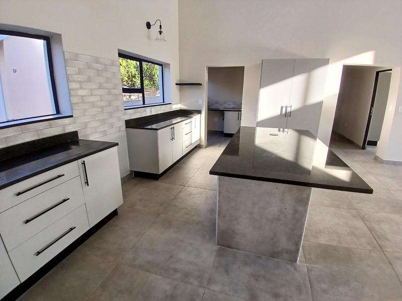 4 Bedroom Property for Sale in Stilbaai Wes Western Cape